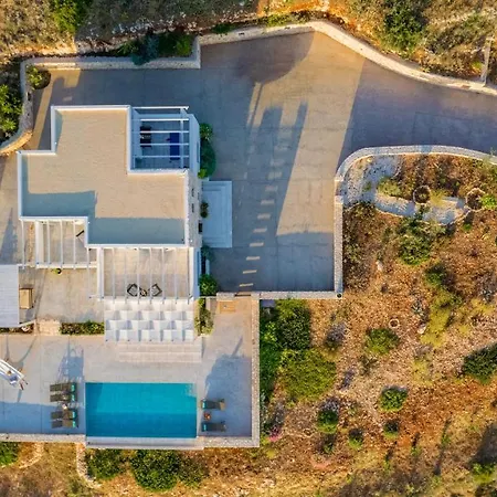 Villa Avgi *