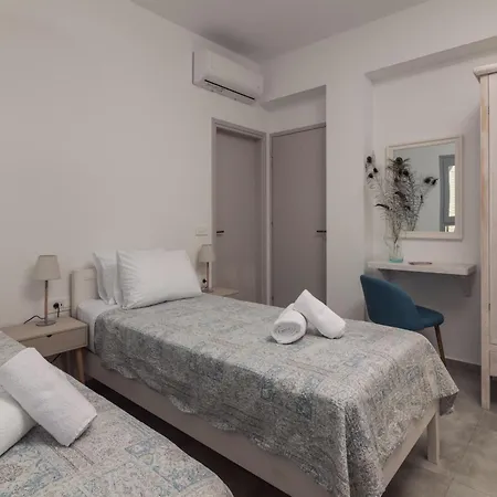 Avgi Villa *