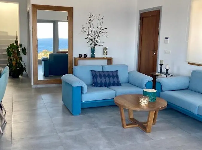 Avgi Villa