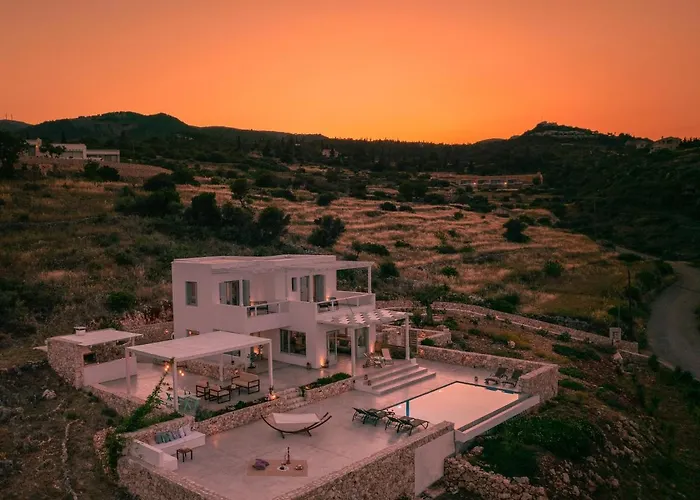 Avgi Villa *