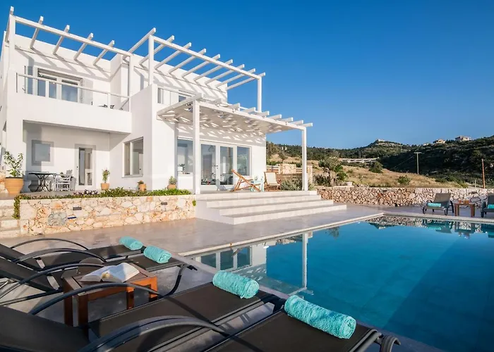Avgi Villa