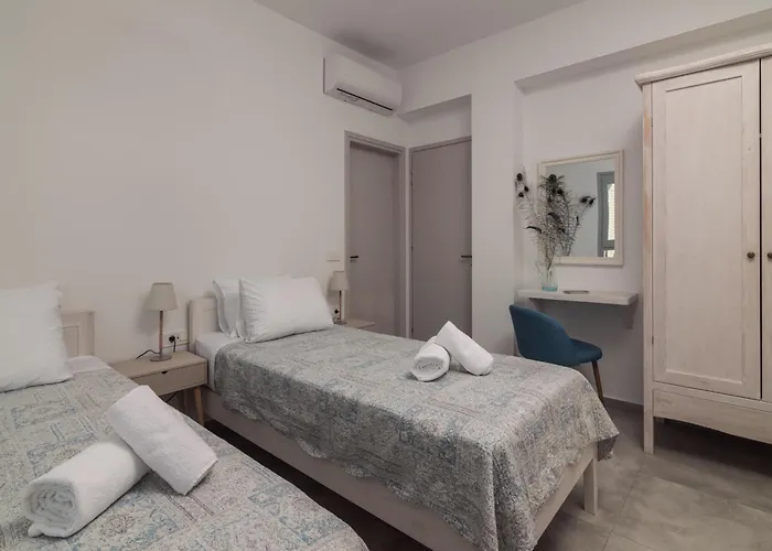 Avgi Villa *